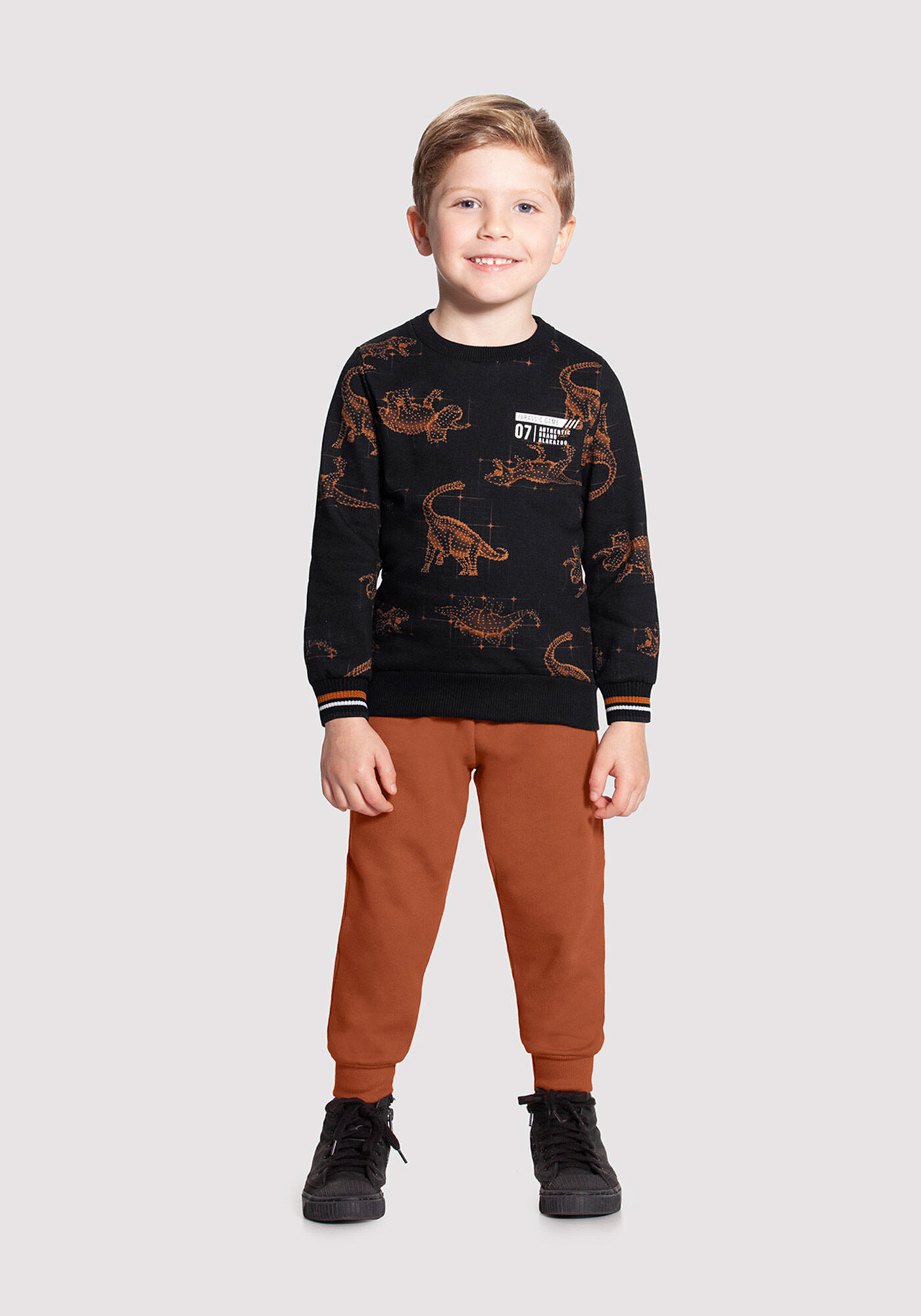 Conjunto Infantil Menino em Moletom Estampado